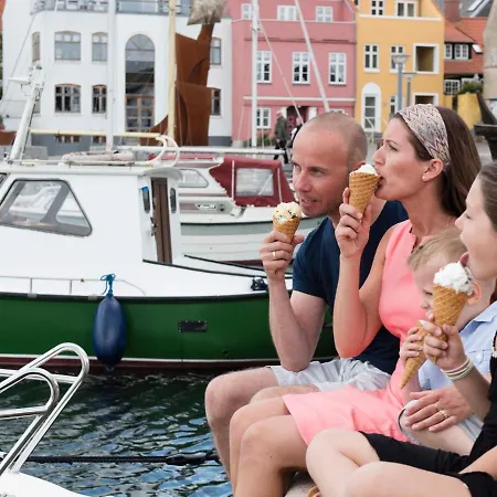 Lxxvi Apartment *